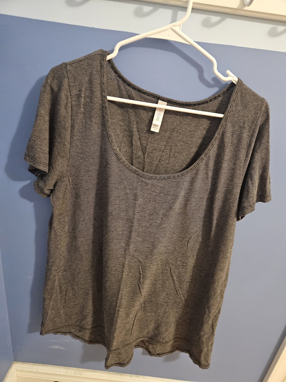 LuLaRoe Tee Size XL
